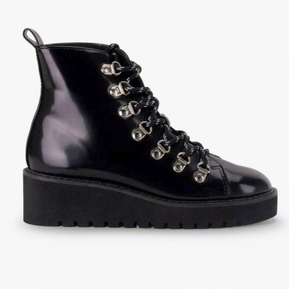 Wanted Hunter Alpine Combat Lace-Up Black Wedge Bootie Size 5.5